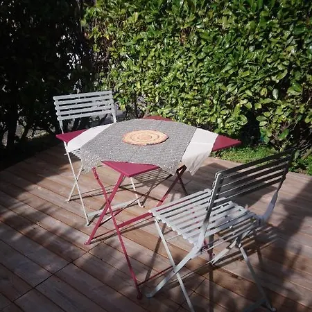 Chez Vous Chez Nous فندق مبيت وإفطار *
